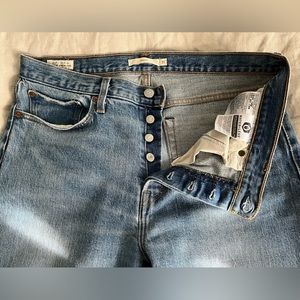 Levi’s Wedgie Fit Ankle Jeans